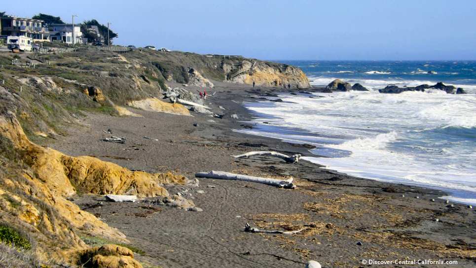 A southerly view of Moonstone Beach