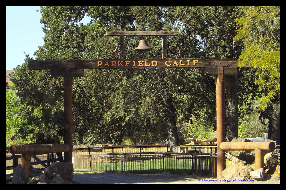 Fancy gate at the Parkfield Cafe