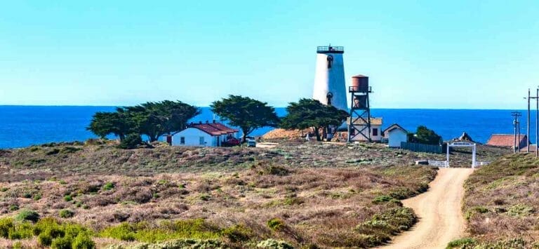 The Piedras Blancas Lighthouse – A 19th century lightstation south of Big Sur